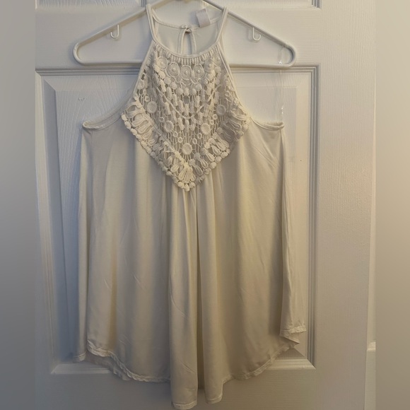 Elegant White Crochet Halter Blouse - Picture 11 of 16